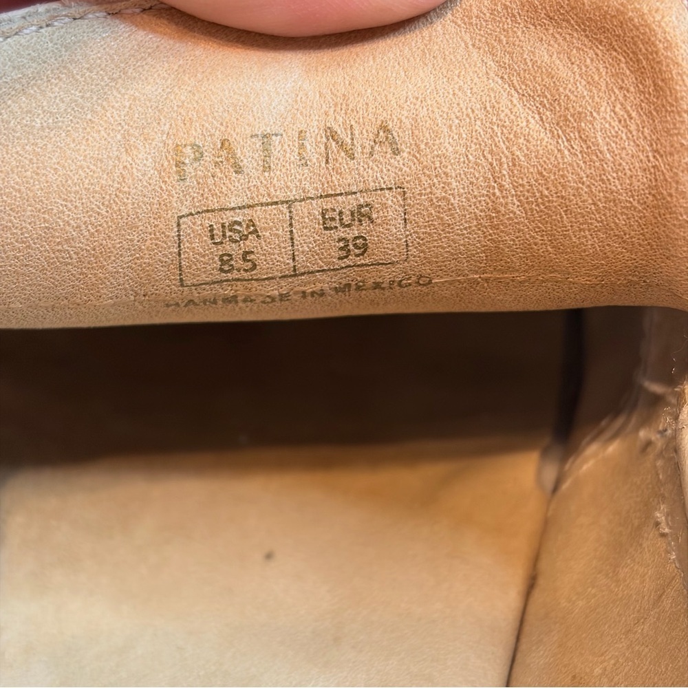 Elegant Cream Women's Loafers - Picture 6 of 8